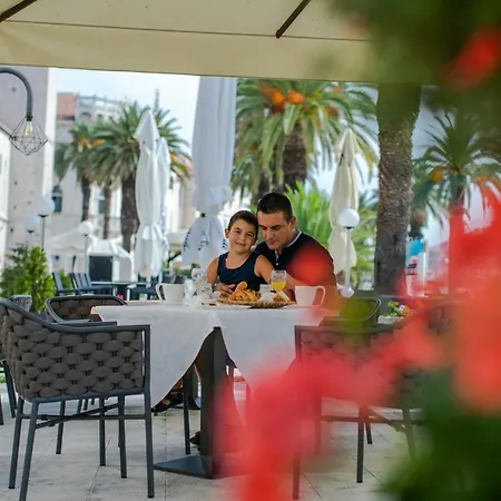 康克狄亚酒店 2*